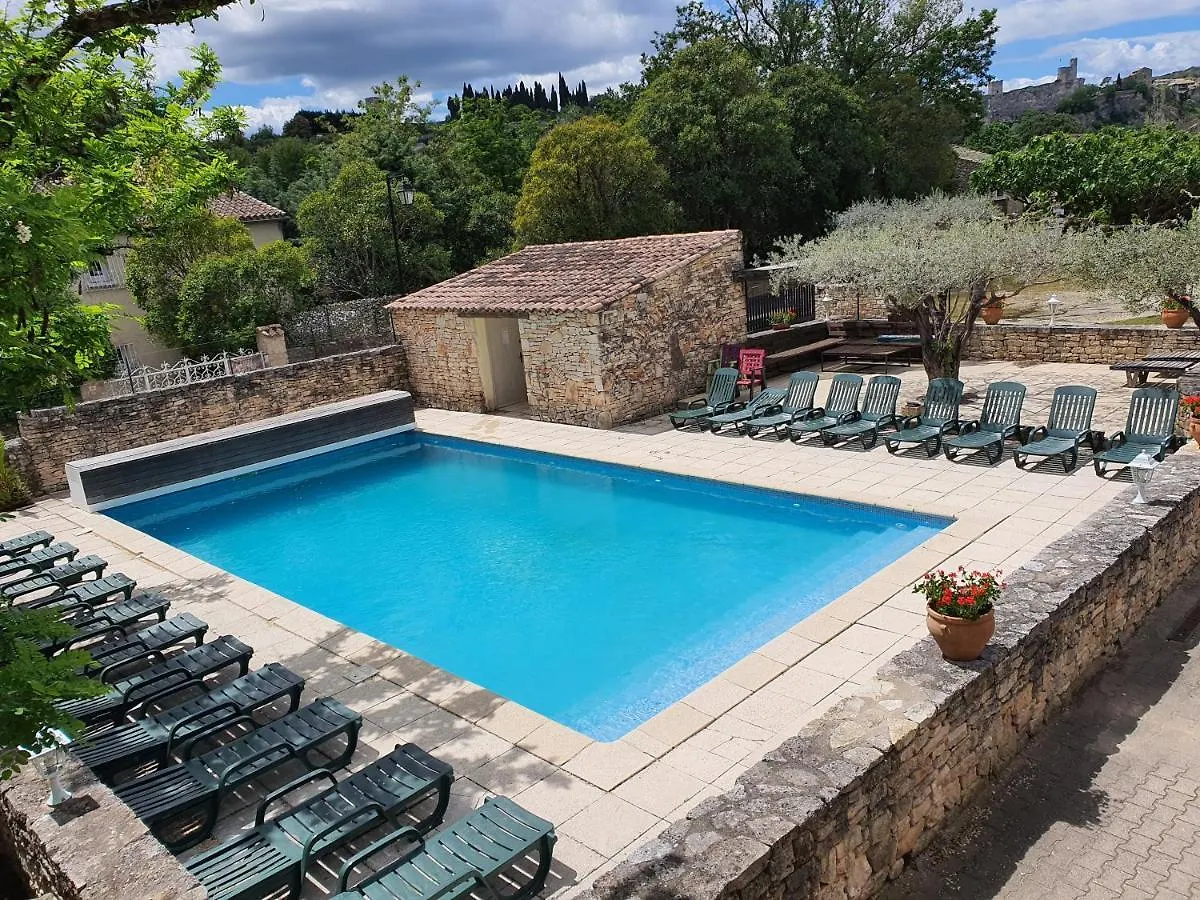 Hotel L'Escarbille à Saint-Martin-dʼArdèche