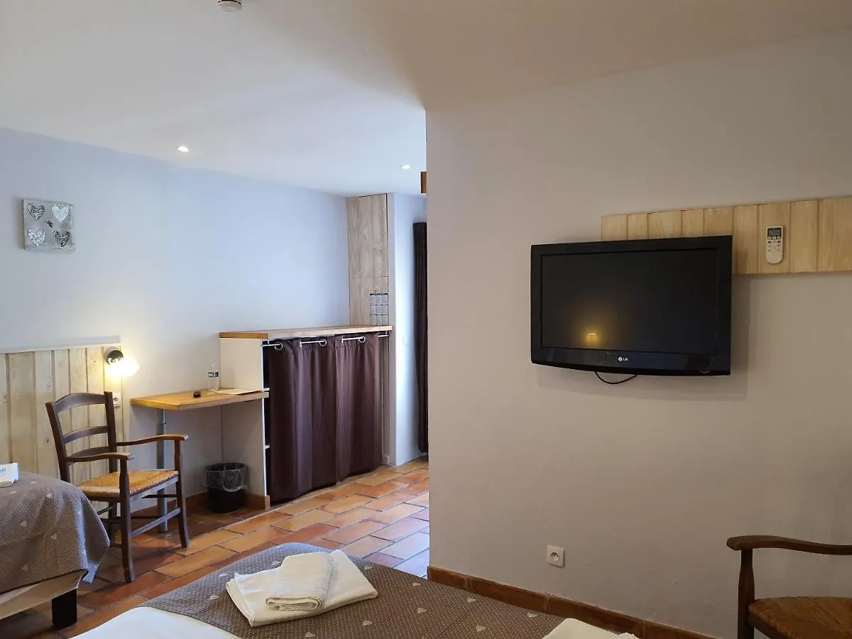 Hotel L'Escarbille à Saint-Martin-dʼArdèche